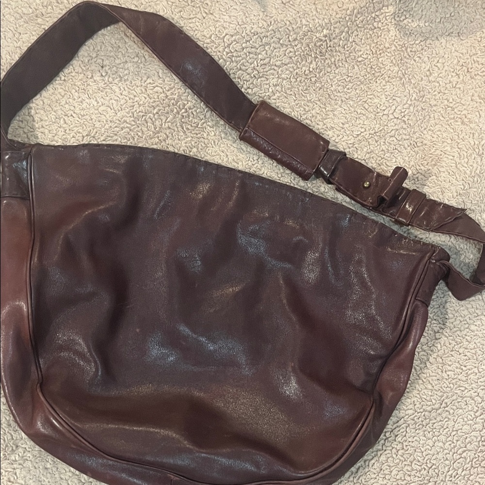 Donna Karan LARGE Dark Brown Leather Messenger Bag VINTAGE stitch hem edge